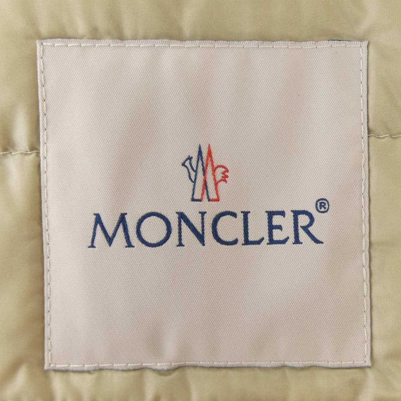 モンクレール MONCLER ダウンジャケット