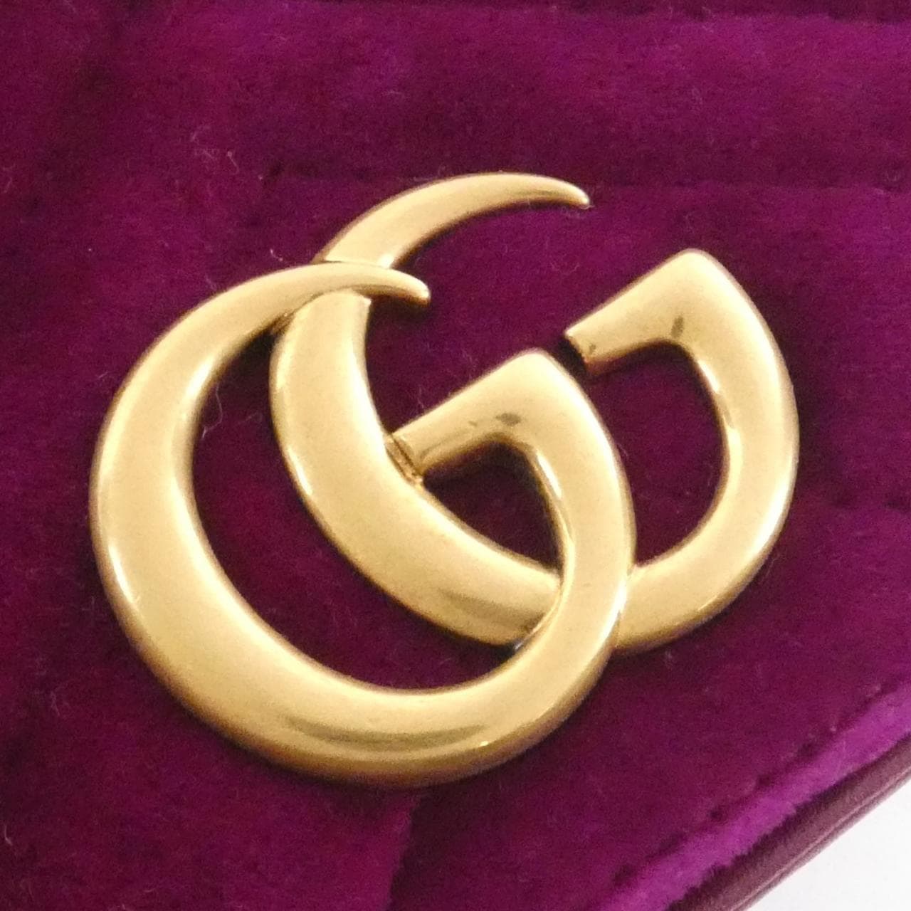 グッチ GG MARMONT 488426 9QIET ショルダーバッグ