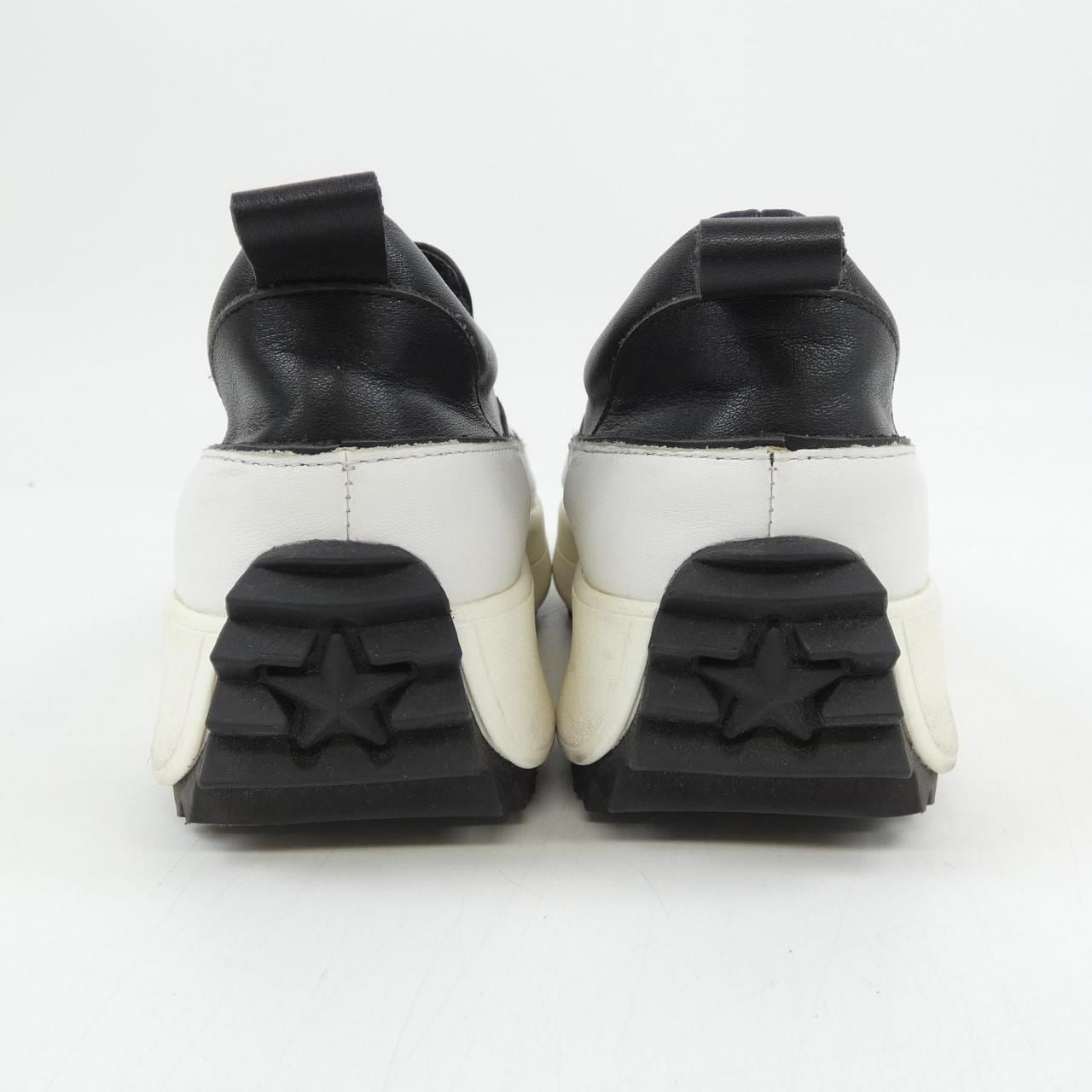 BEARDSLEY スニーカー