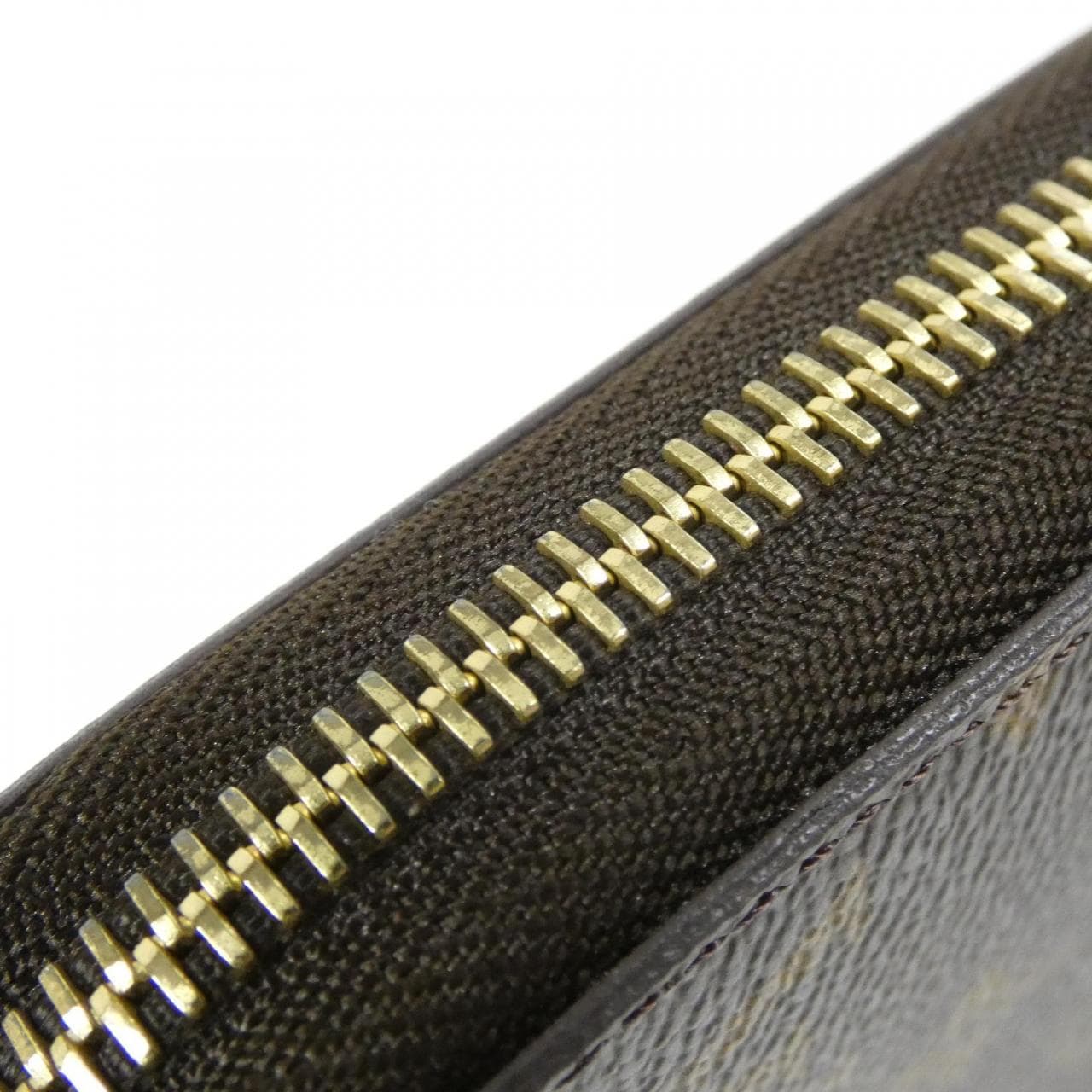 ルイヴィトン モノグラム ジッピー ウォレット M42616 財布