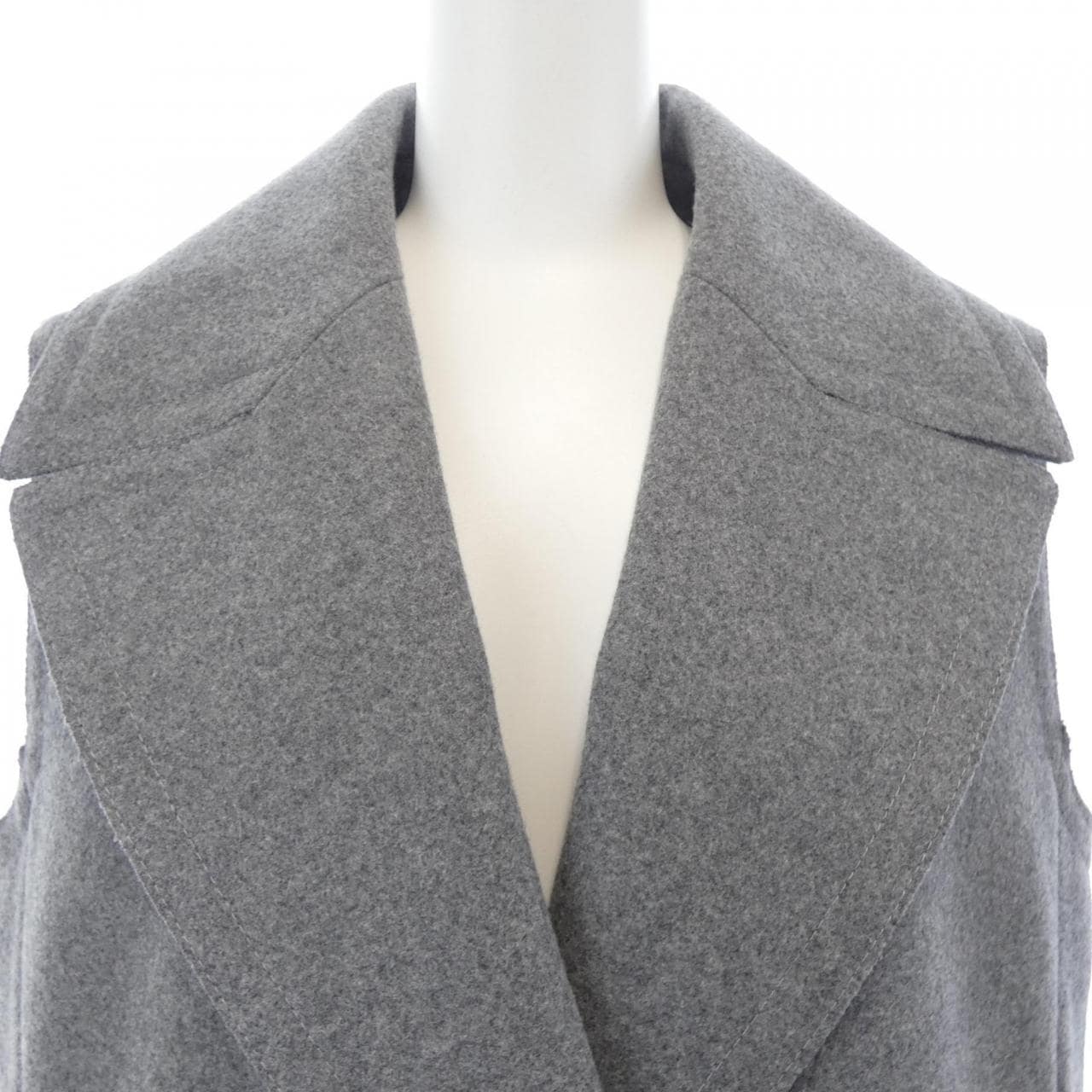 フェンディ FENDI FF8342 6BZ ロングベスト