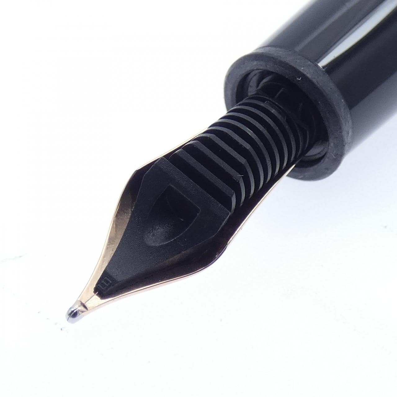 モンブラン マイスターシュテュックローズゴールドクラシック 132484 万年筆