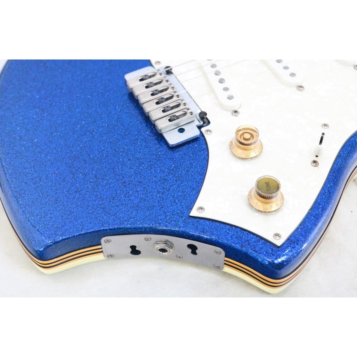 Ｉｔａｌｉａ　ｇｕｉｔａｒｓ　　ＭＯＮＺＡ