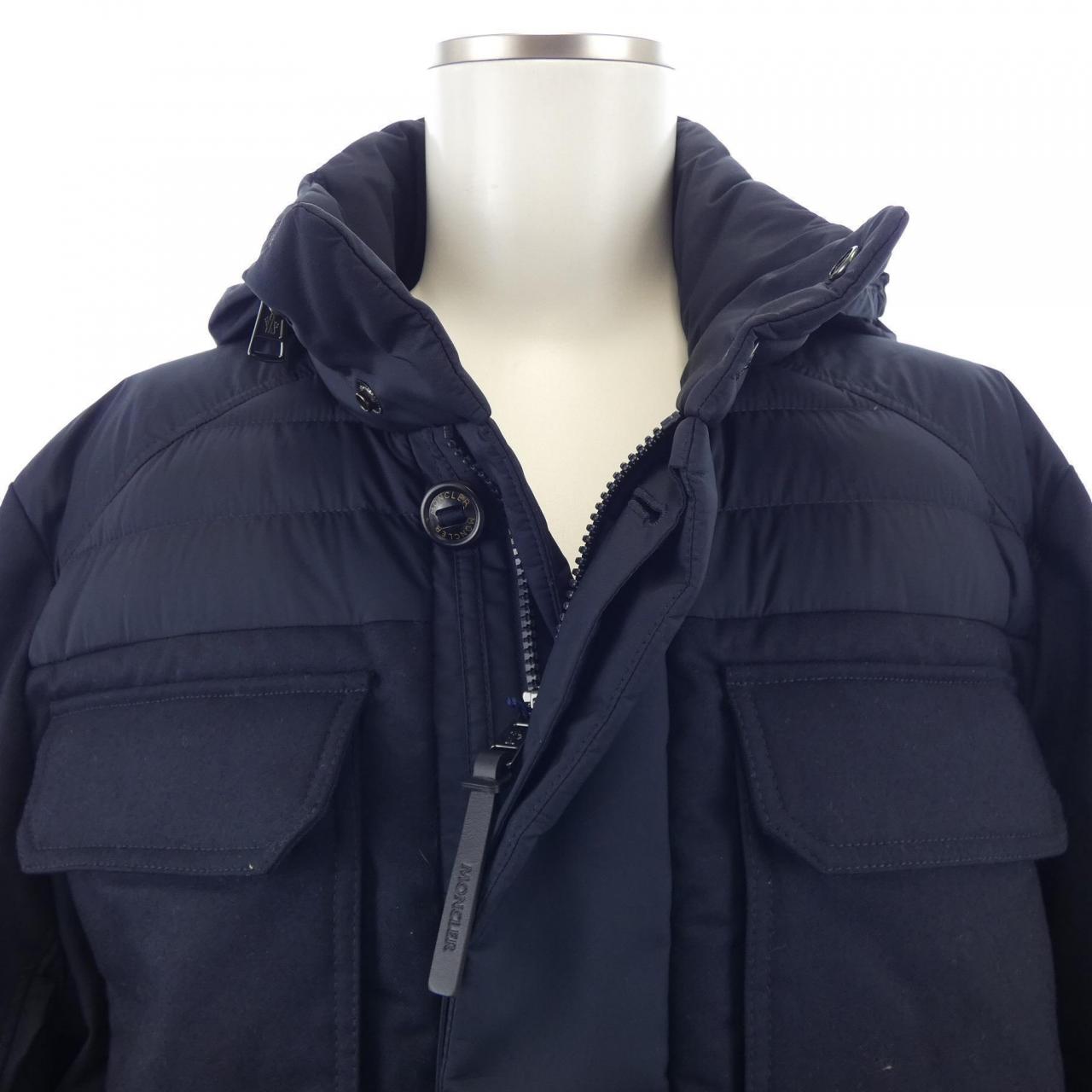 モンクレール MONCLER ダウンジャケット
