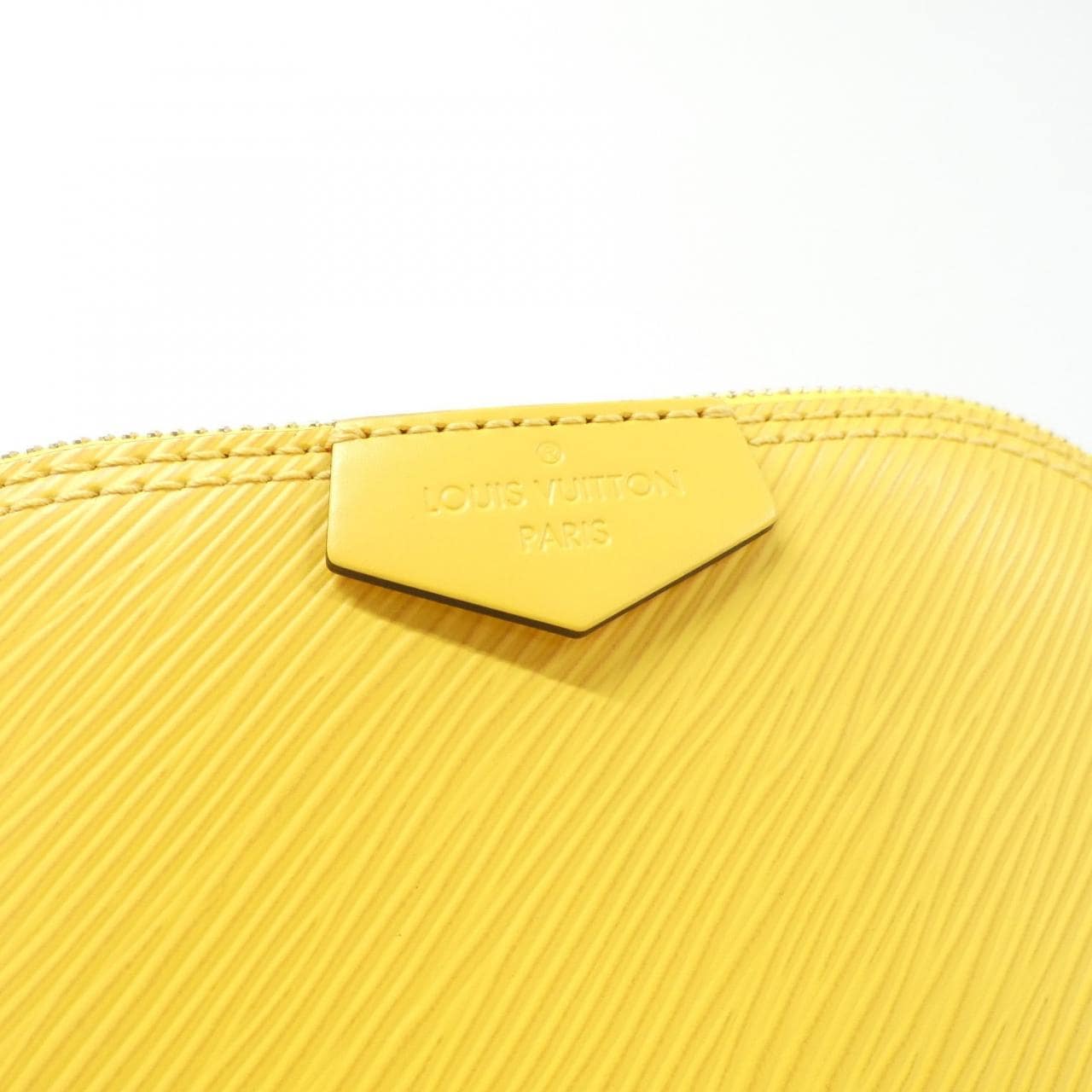 LOUIS VUITTON Epi Alma MINI Chain M53119 Shoulder Bag