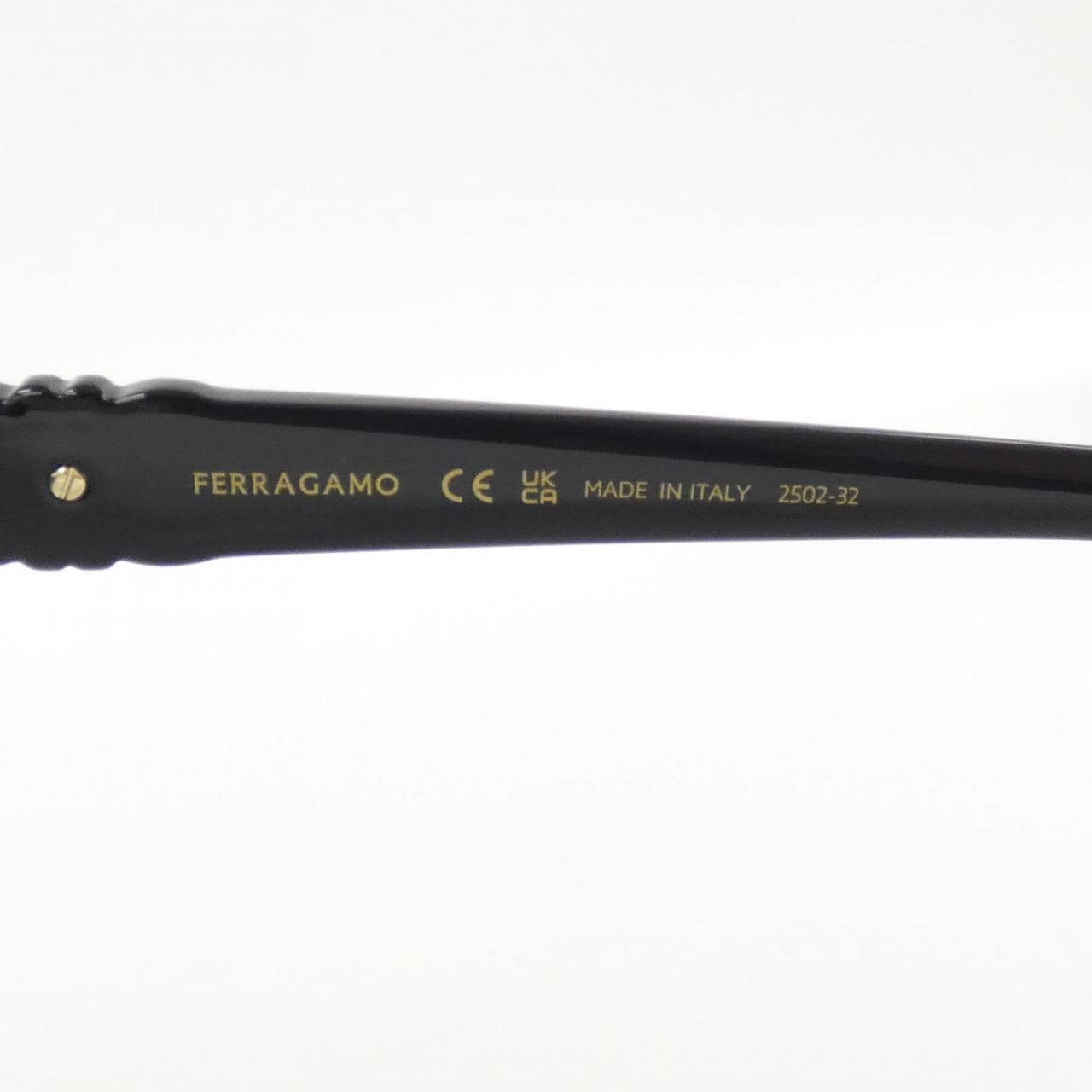 【新品】サルヴァトーレフェラガモ SF2052SLBK サングラス