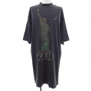 バレンシアガ BALENCIAGA 739037 TQVR9 Tシャツ