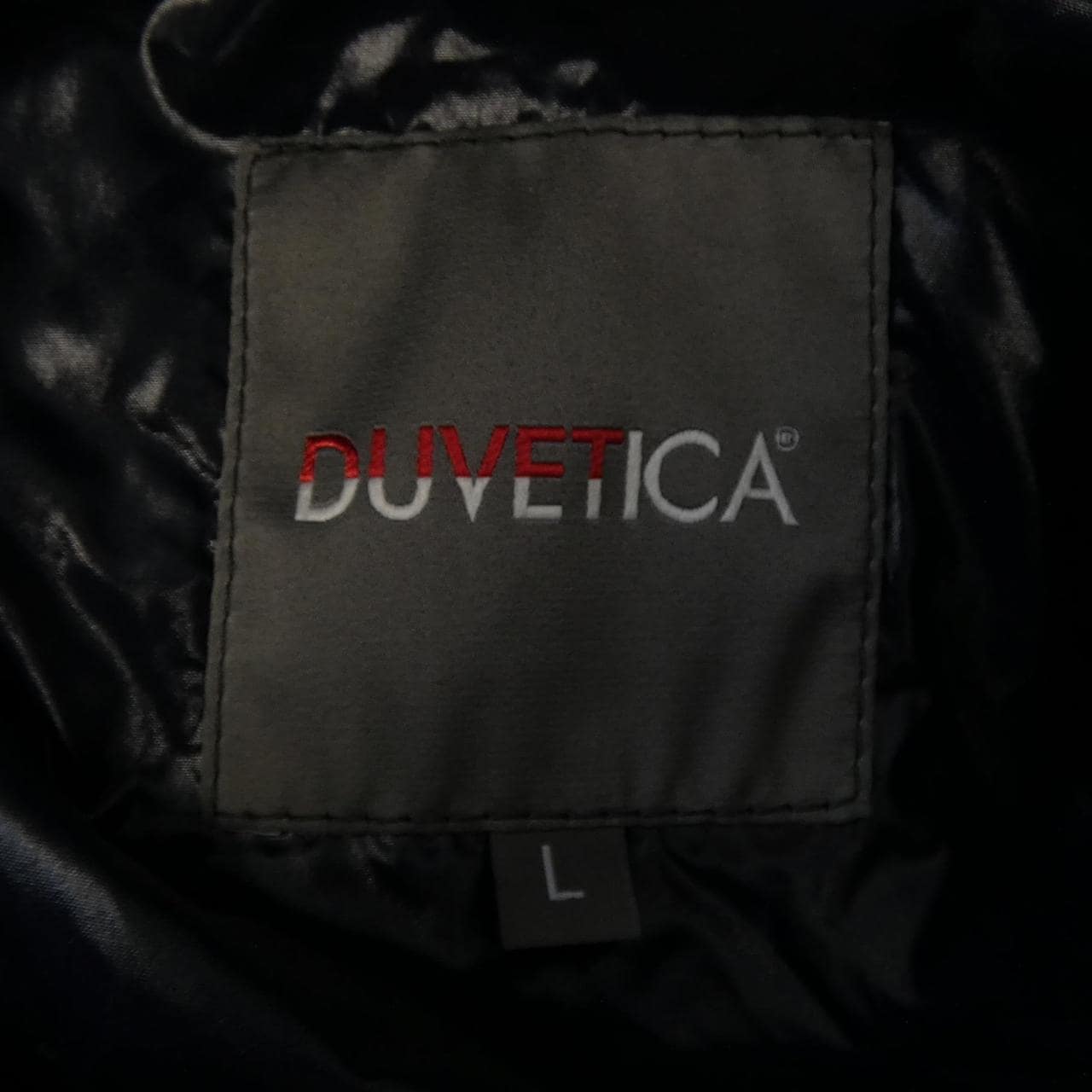デュベティカ DUVETICA ダウンジャケット