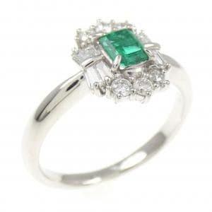 emerald ring