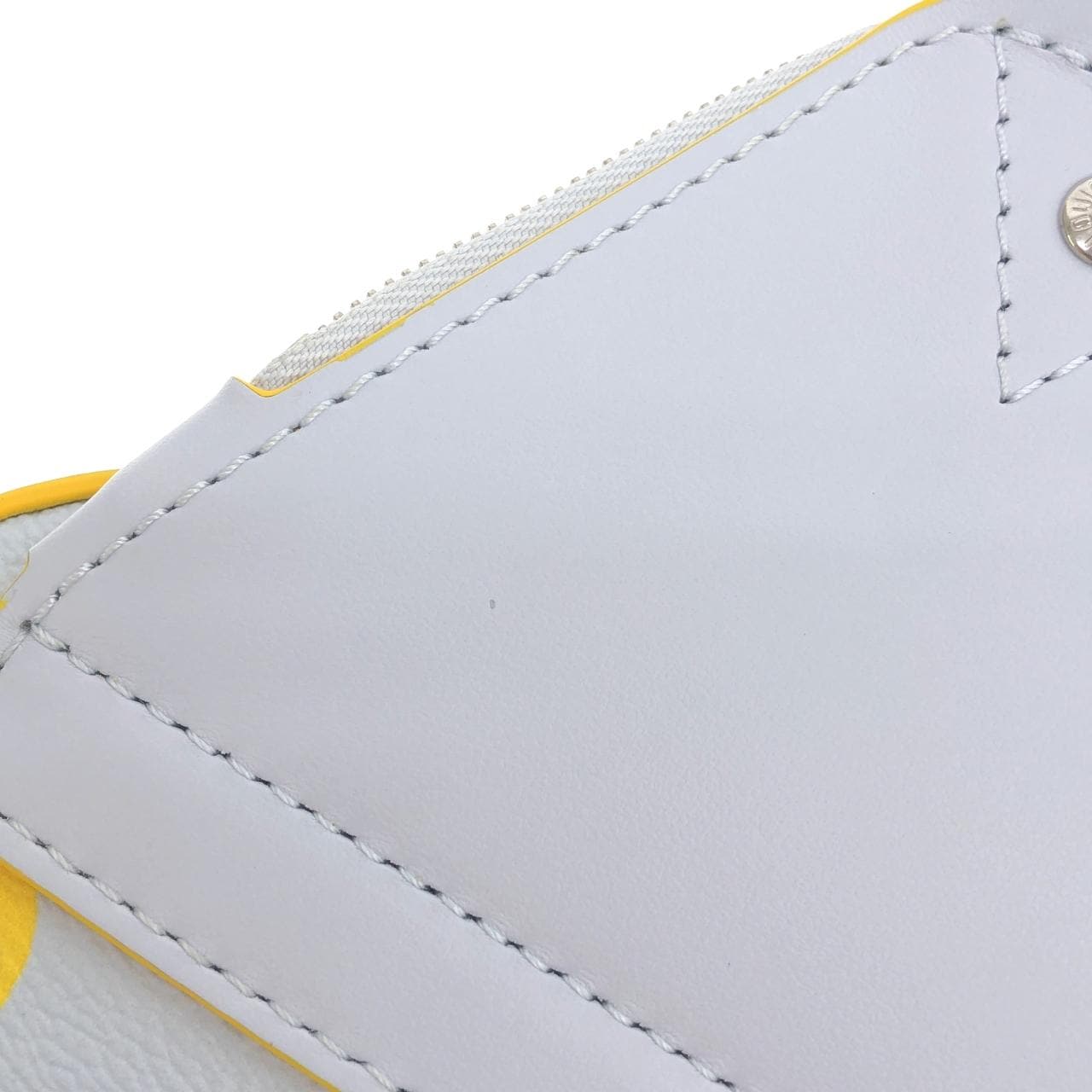 ルイヴィトン モノグラム グロウ アヴェニュー スリングバッグ M15078 ショルダーバッグ