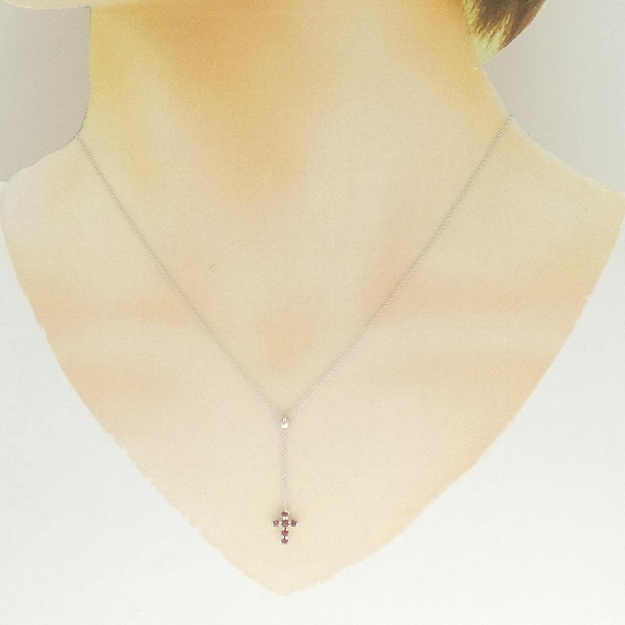 K18WG クロス ガーネット ネックレス