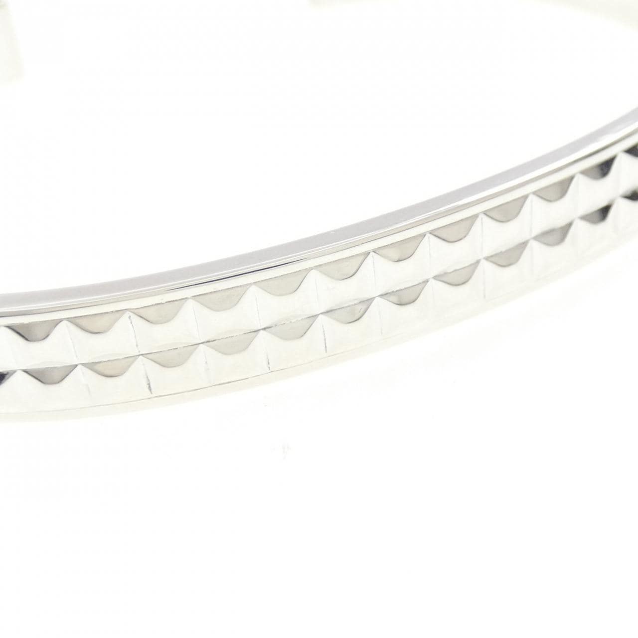 ティファニー モダン カフ バングル