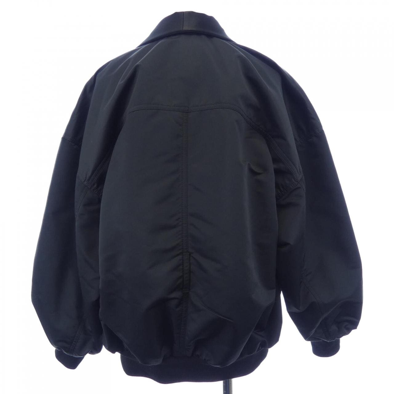 エンポリオアルマーニ EMPORIO ARMANI ブルゾン