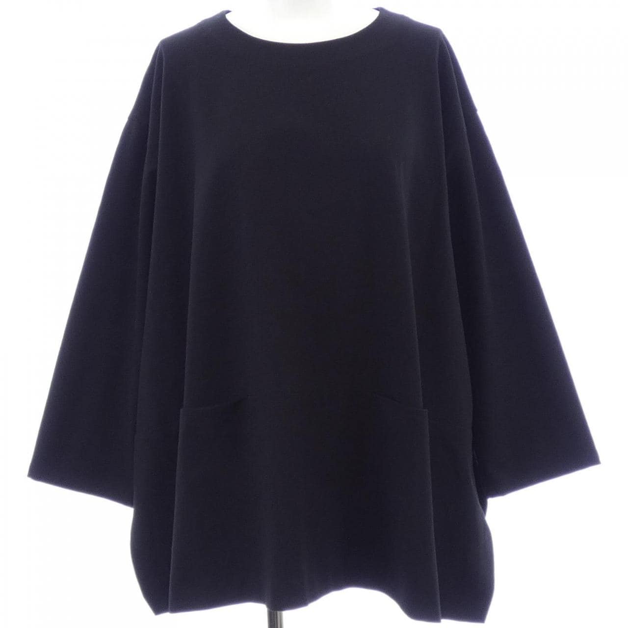 PLANTATION トップス