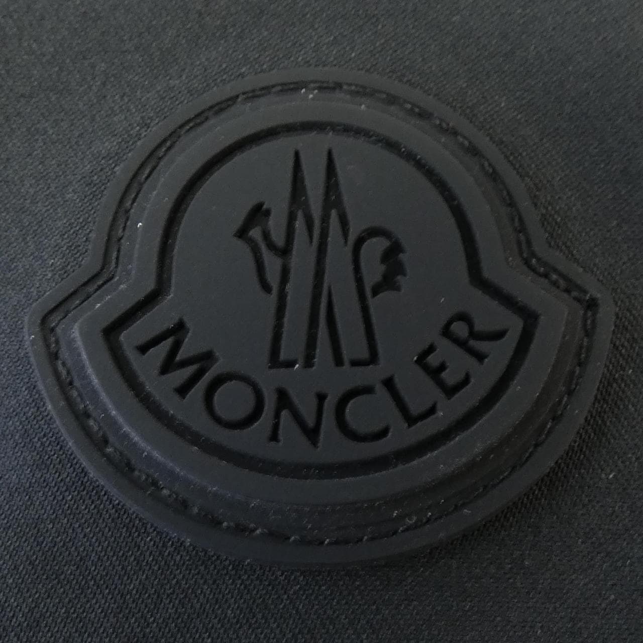 モンクレール MONCLER ダウンジャケット