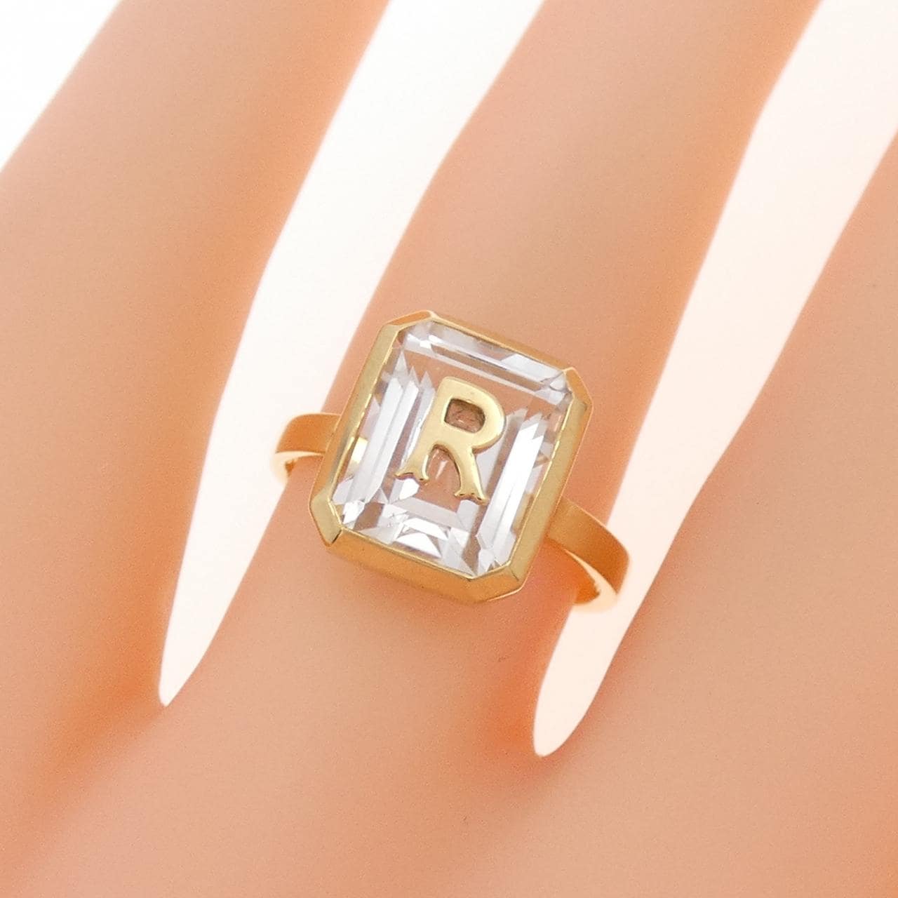 K18YG Initial R White Topaz Ring