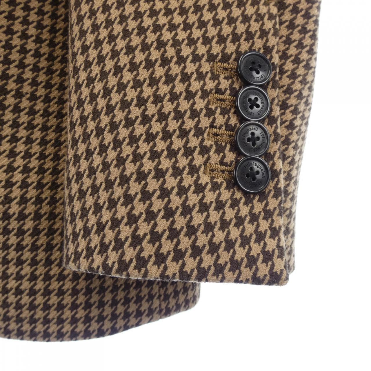 ウノピュウノウグァーレトレ 1 piu 1 uguale 3 スーツ