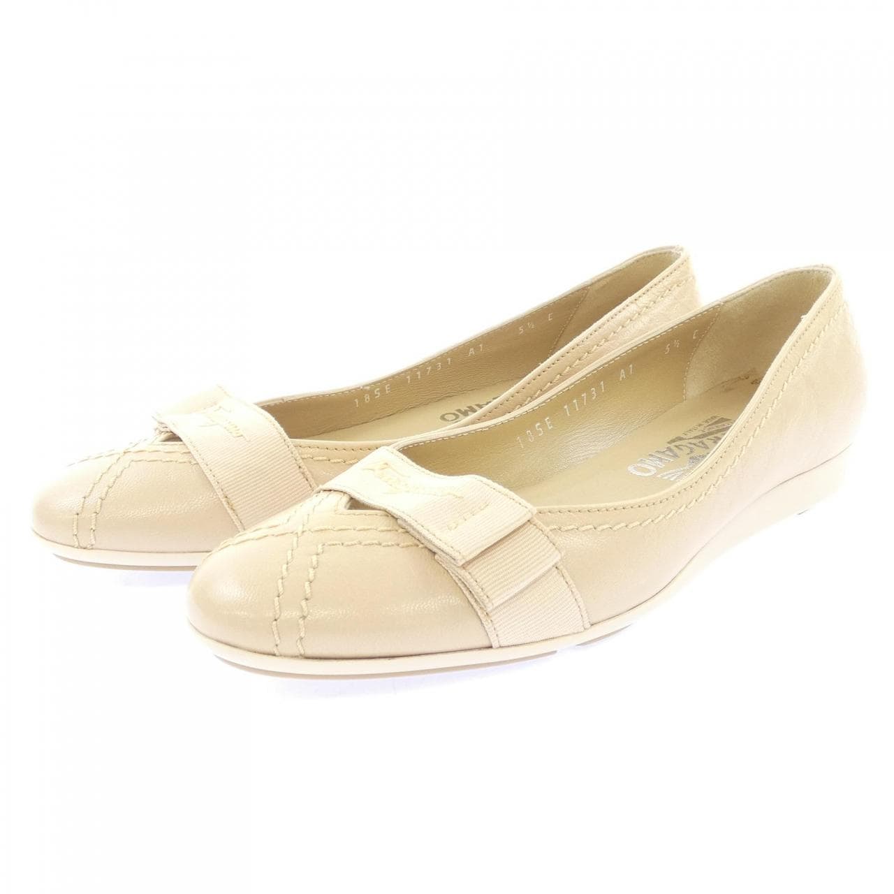 サルヴァトーレフェラガモ SALVATORE FERRAGAMO フラットシューズ