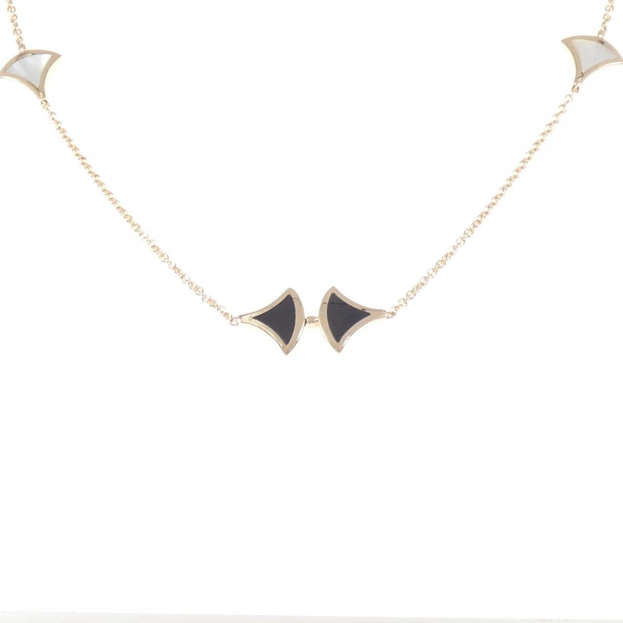 BVLGARI Diva Dream 项链