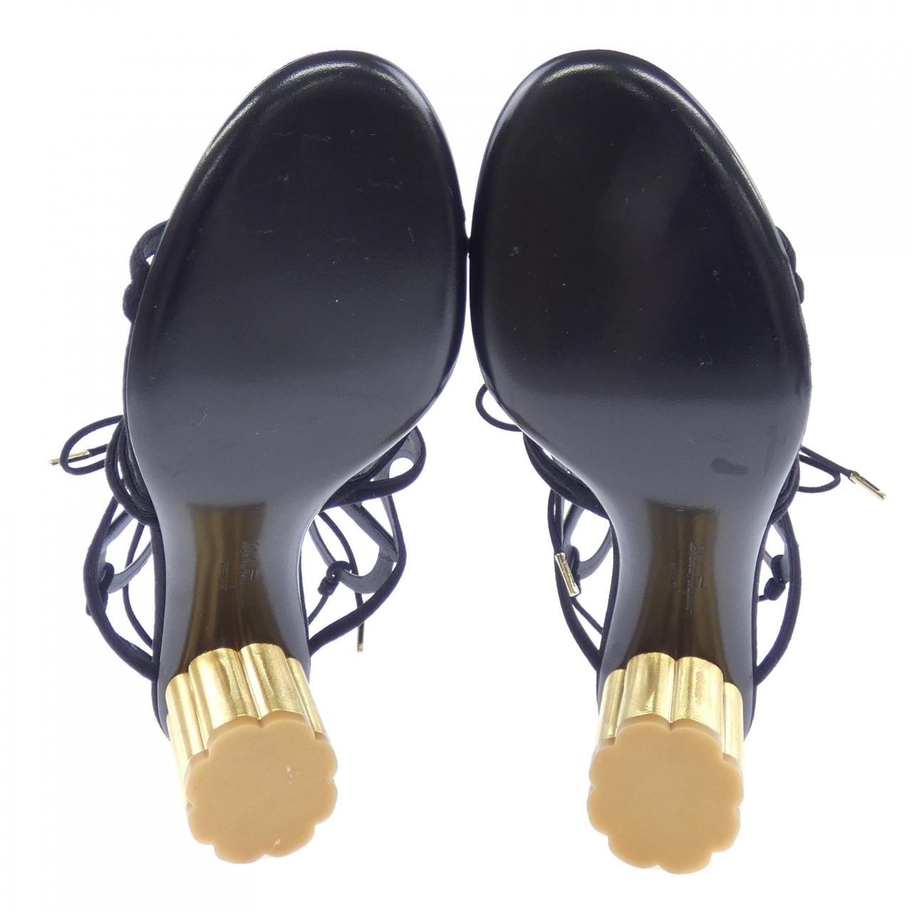 サルヴァトーレフェラガモ SALVATORE FERRAGAMO サンダル