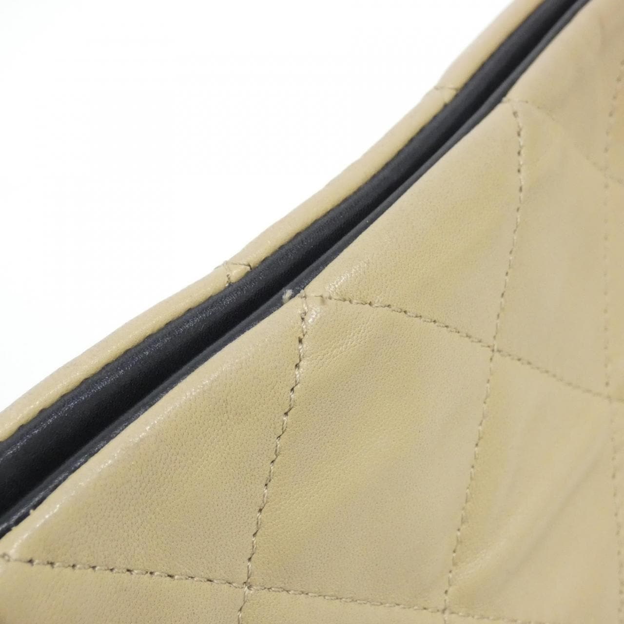 シャネル ショルダーバッグ