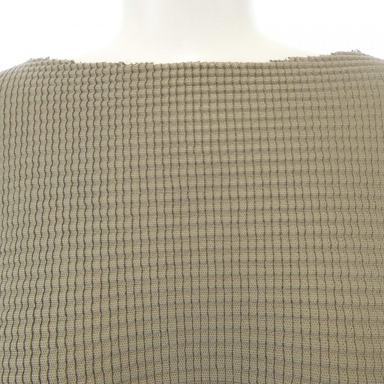ミーイッセイミヤケ me ISSEY MIYAKE MI11KR761 トップス