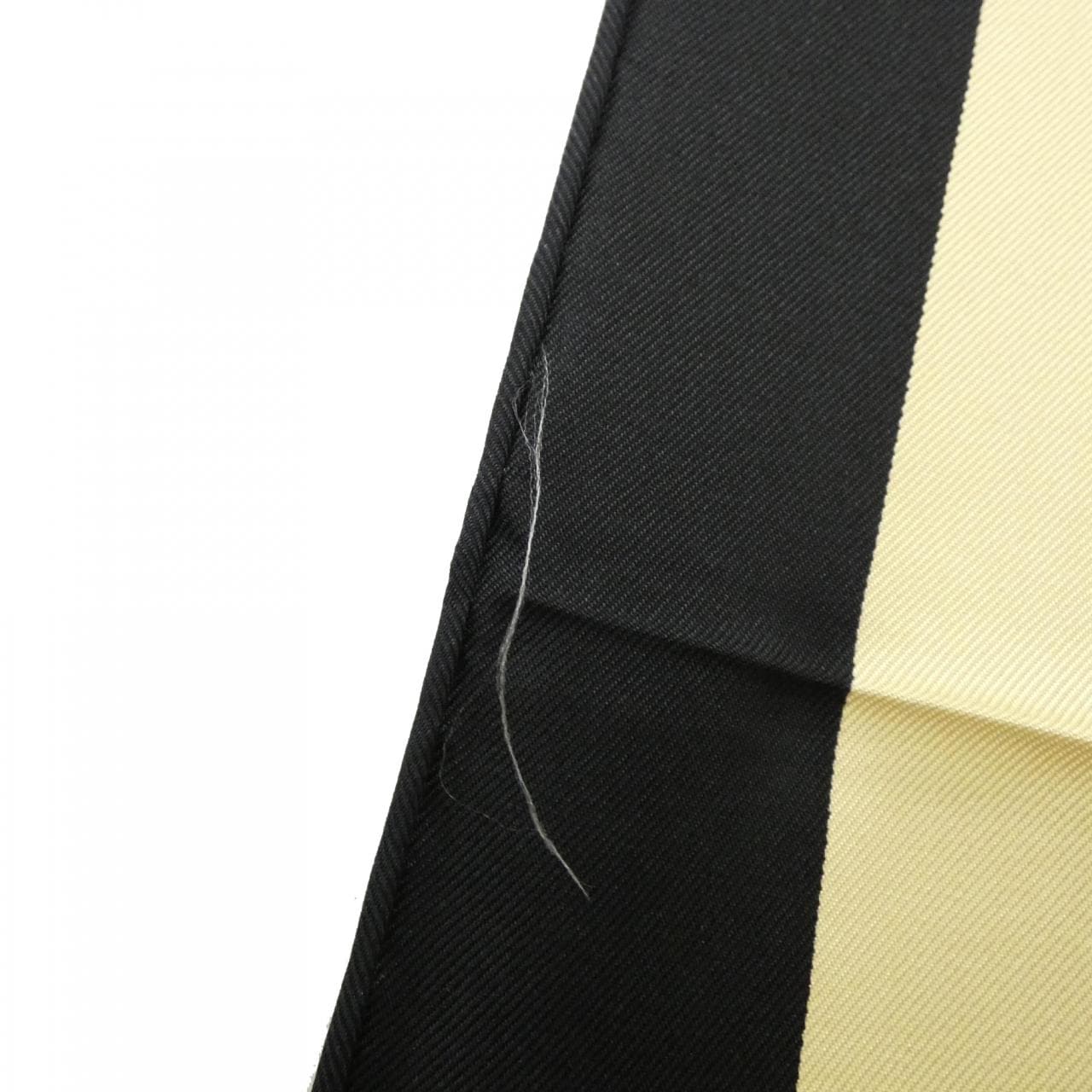 エルメス CHARMES DES PLAGES NORMANDES カレ スカーフ