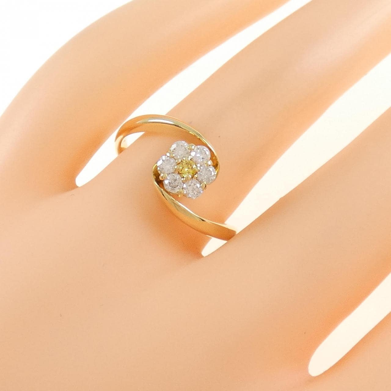 K18YG フラワー ダイヤモンド リング 0.030CT