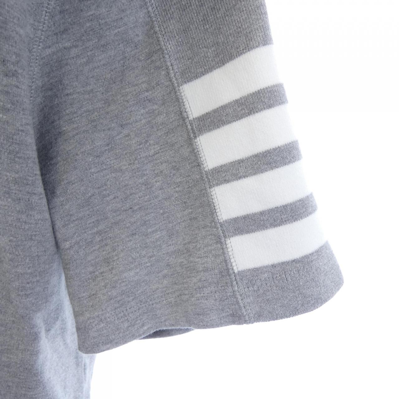 トムブラウン THOM BROWNE MJS246A-07322-055 Tシャツ