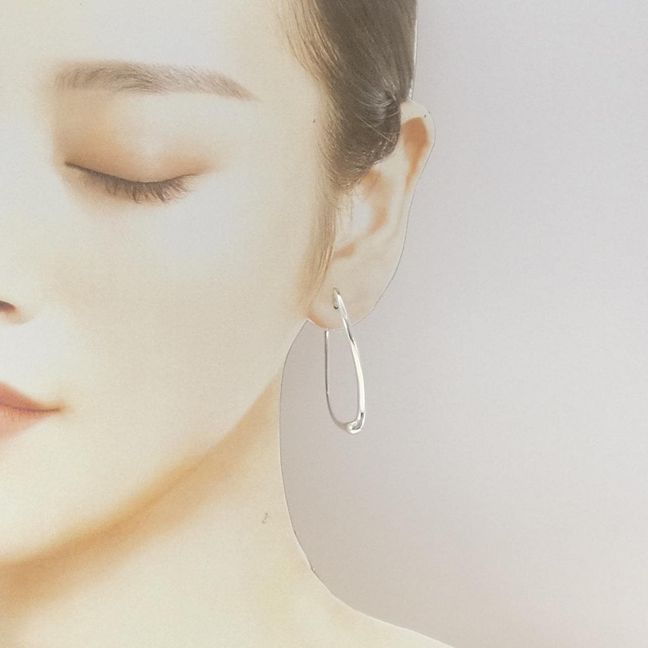 ティファニー オープン ハート フープ ピアス