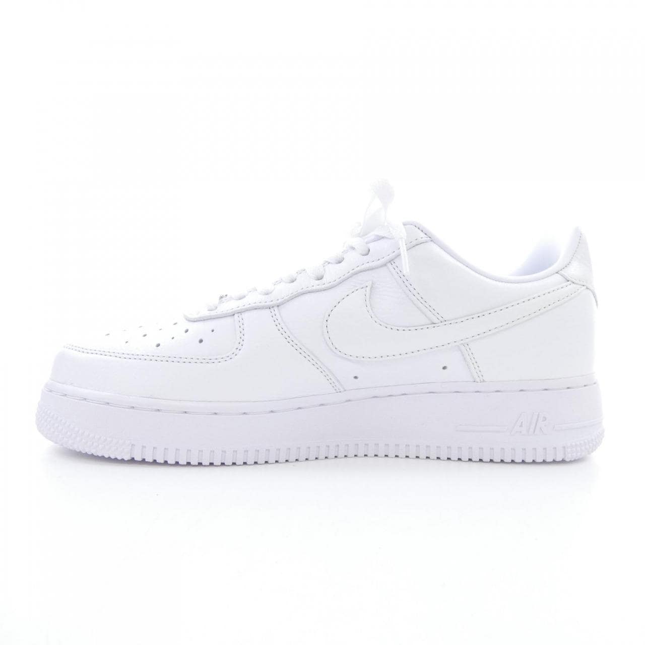 ナイキ NIKE CZ8065-100 スニーカー