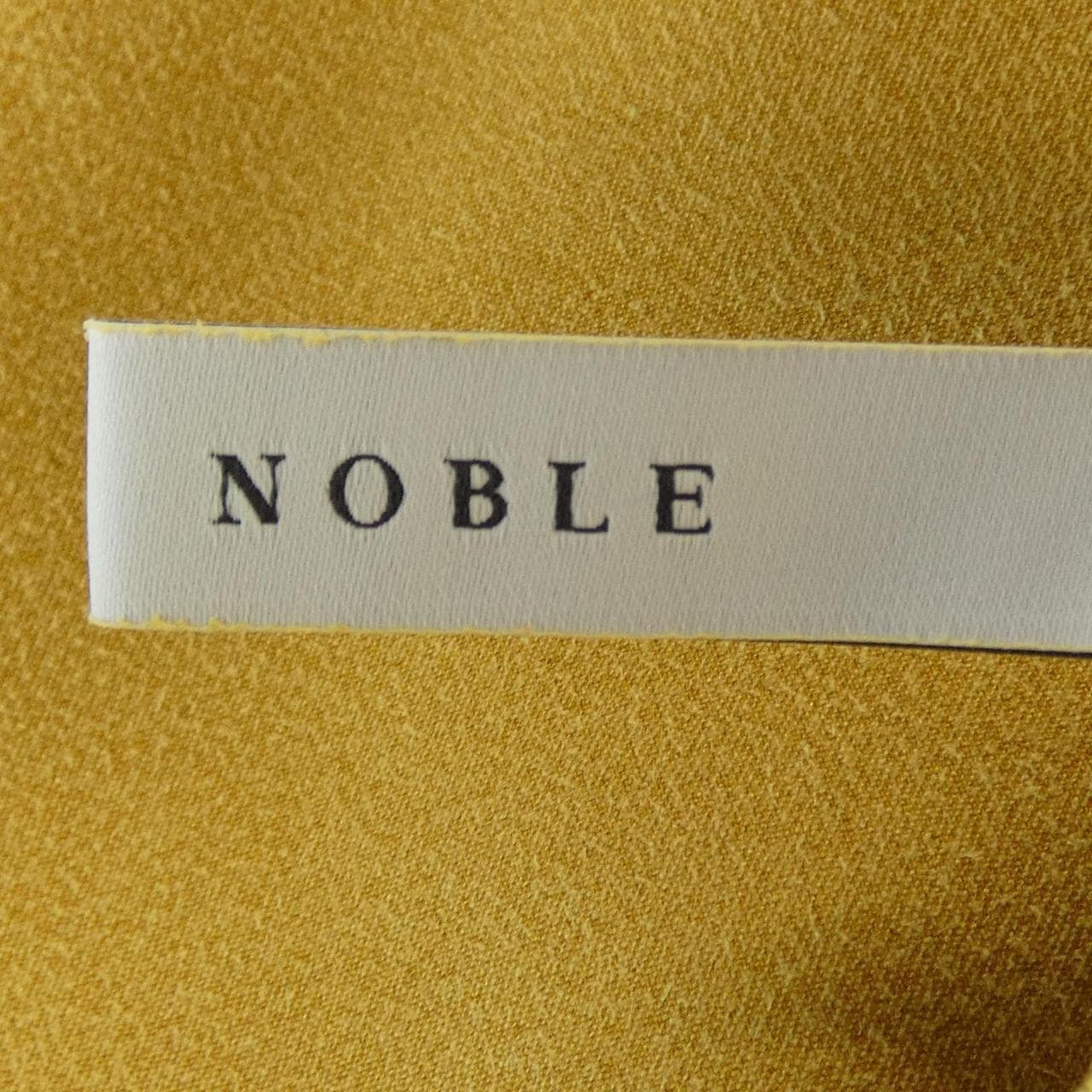 ノーブル Noble トップス