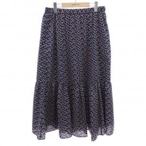 ニジュウサンク 23区 スカート