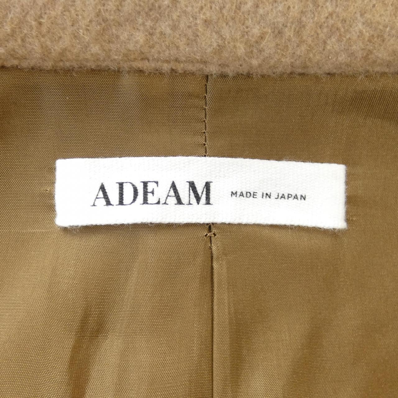 ADEAM ケープ