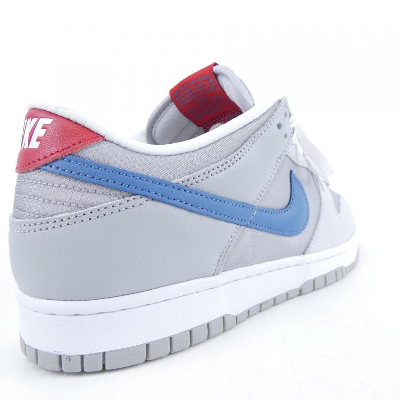 ナイキ NIKE スニーカー