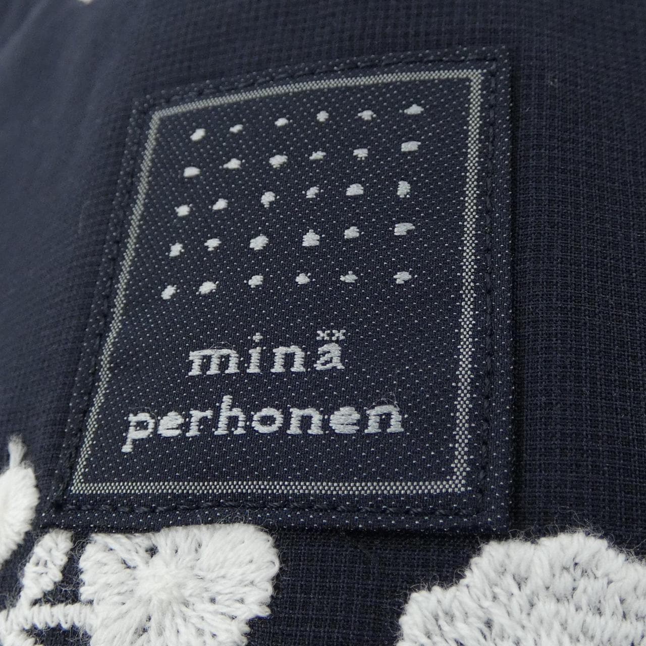 ミナペルホネン mina perhonen uzura BAG