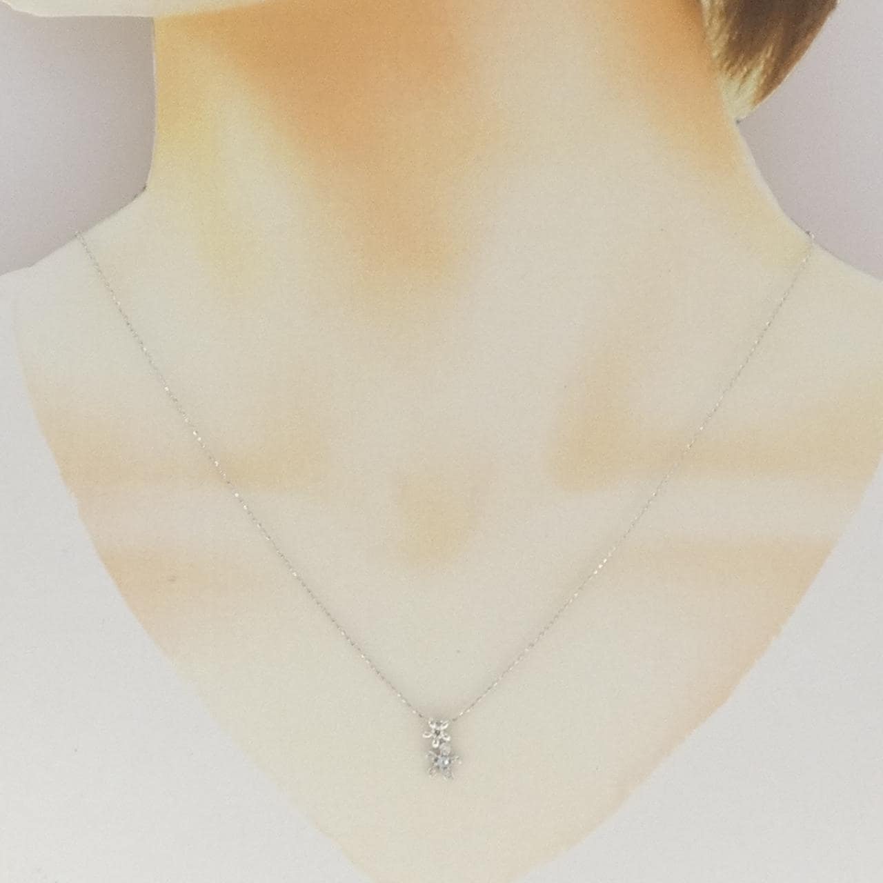 K10WG フラワー ブルートパーズ ネックレス