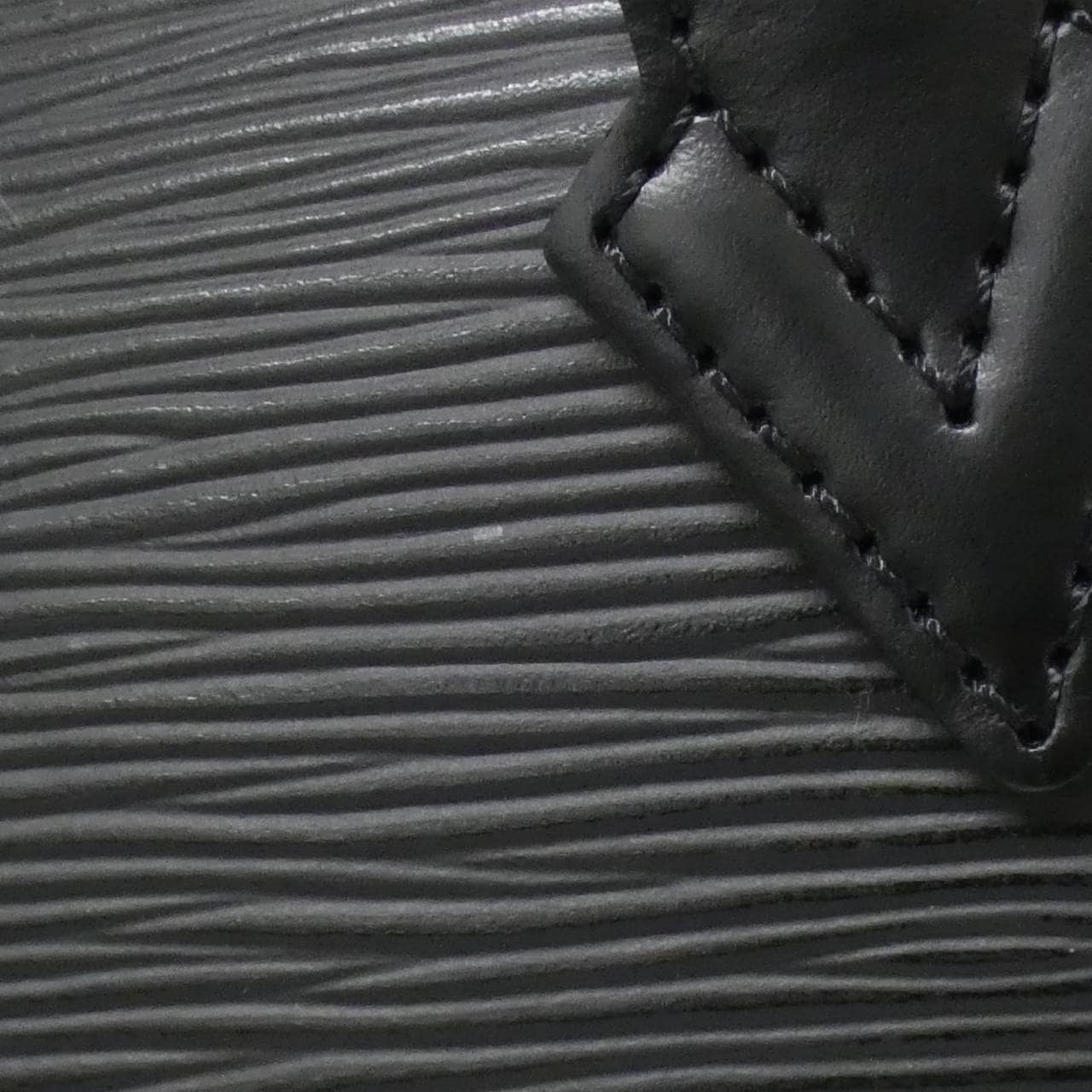 LOUIS VUITTON Epi Saint-Jacques M52272 包