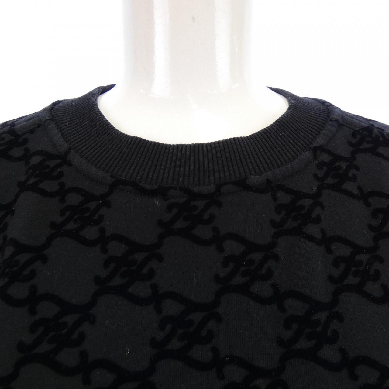 フェンディ FENDI FS7102 AGU7 スウェット