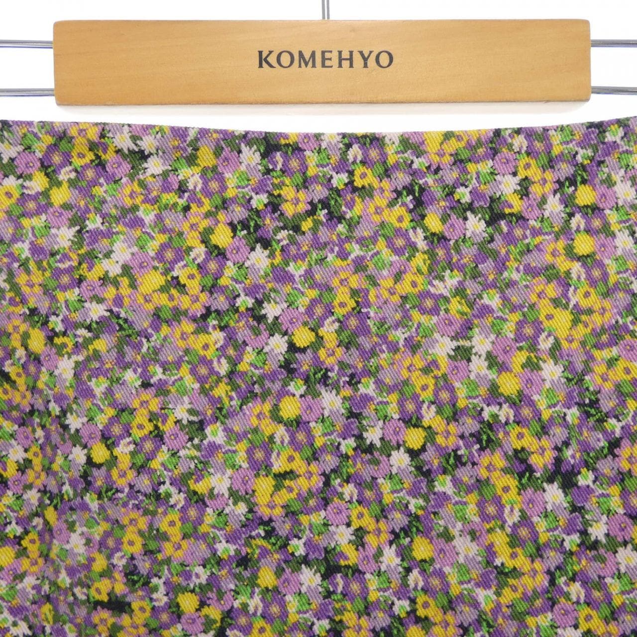 ヌメロヴェントゥーノ N°21 25EN2M0C0210110 スカート