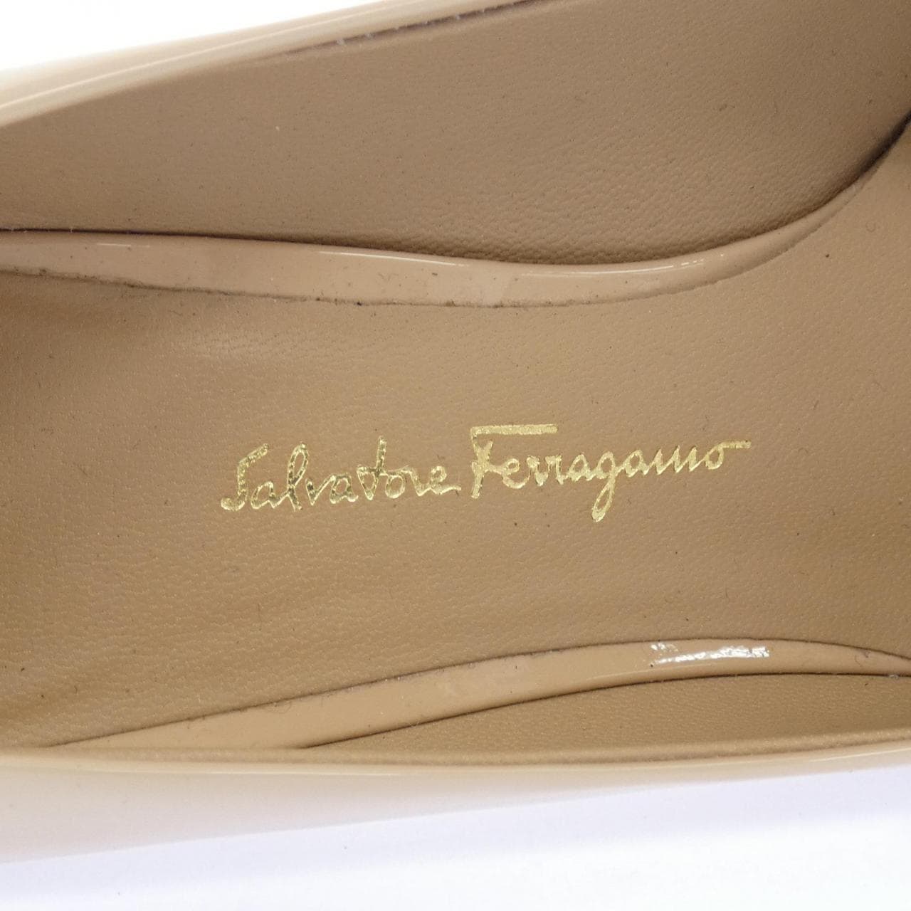 サルヴァトーレフェラガモ SALVATORE FERRAGAMO 55781 パンプス