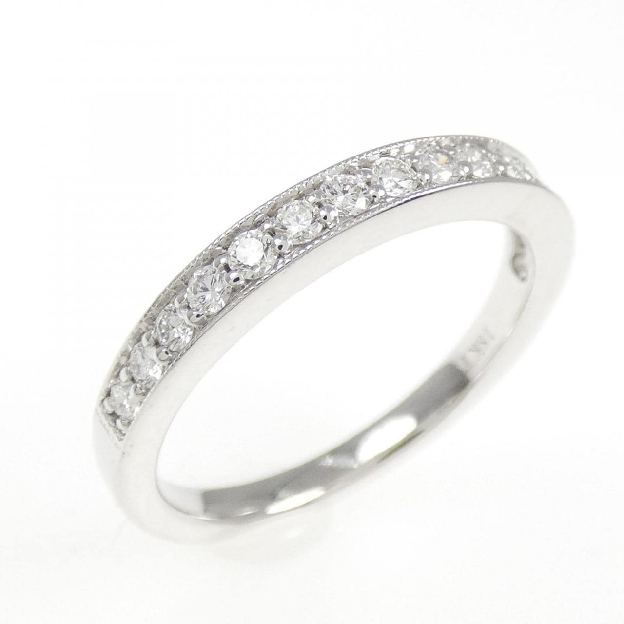 18K TWG Diamond Ring