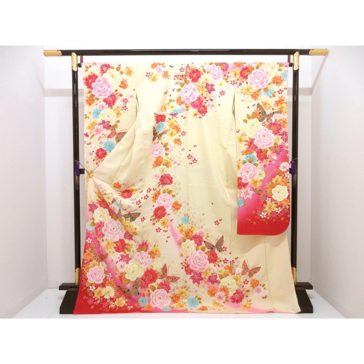 【未使用品】振袖　友禅金彩加工　刺繍入りボカシ染
