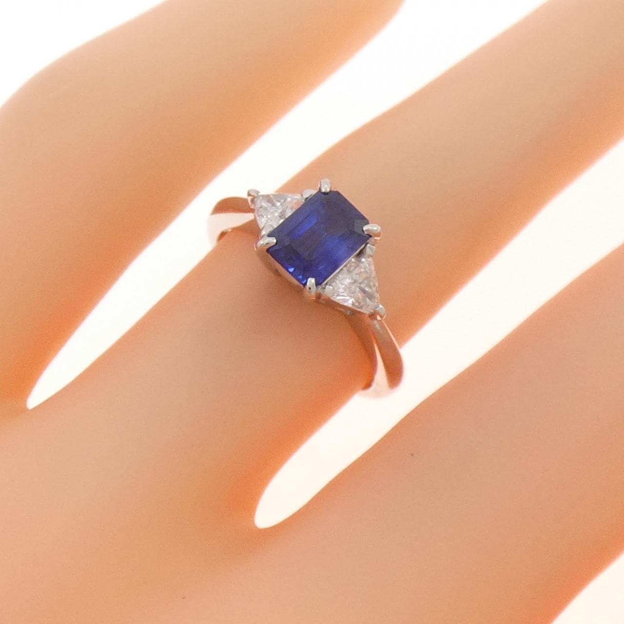 PT900 サファイヤ リング 0.75CT