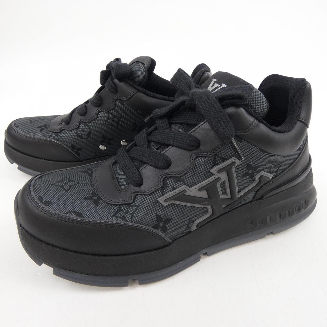 ルイヴィトン LOUIS VUITTON LVクラシック スニーカー