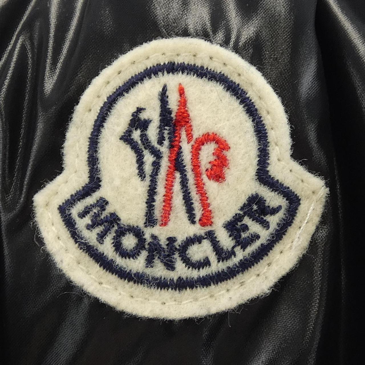 モンクレール MONCLER GESSE ダウンジャケット