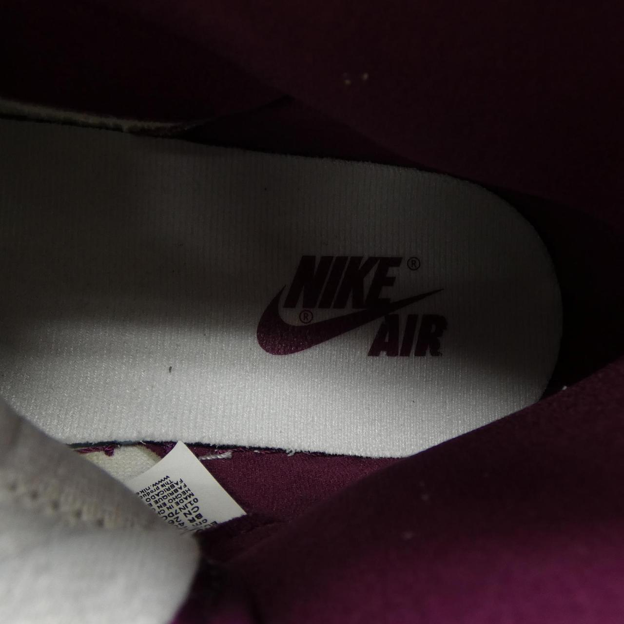 ナイキ ジョーダン NIKE JORDAN スニーカー