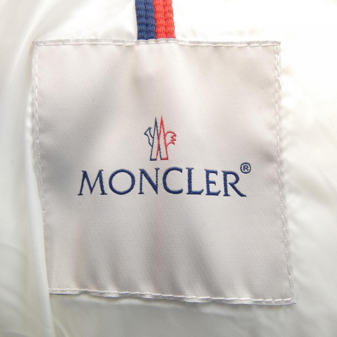 モンクレール MONCLER ダウンジャケット