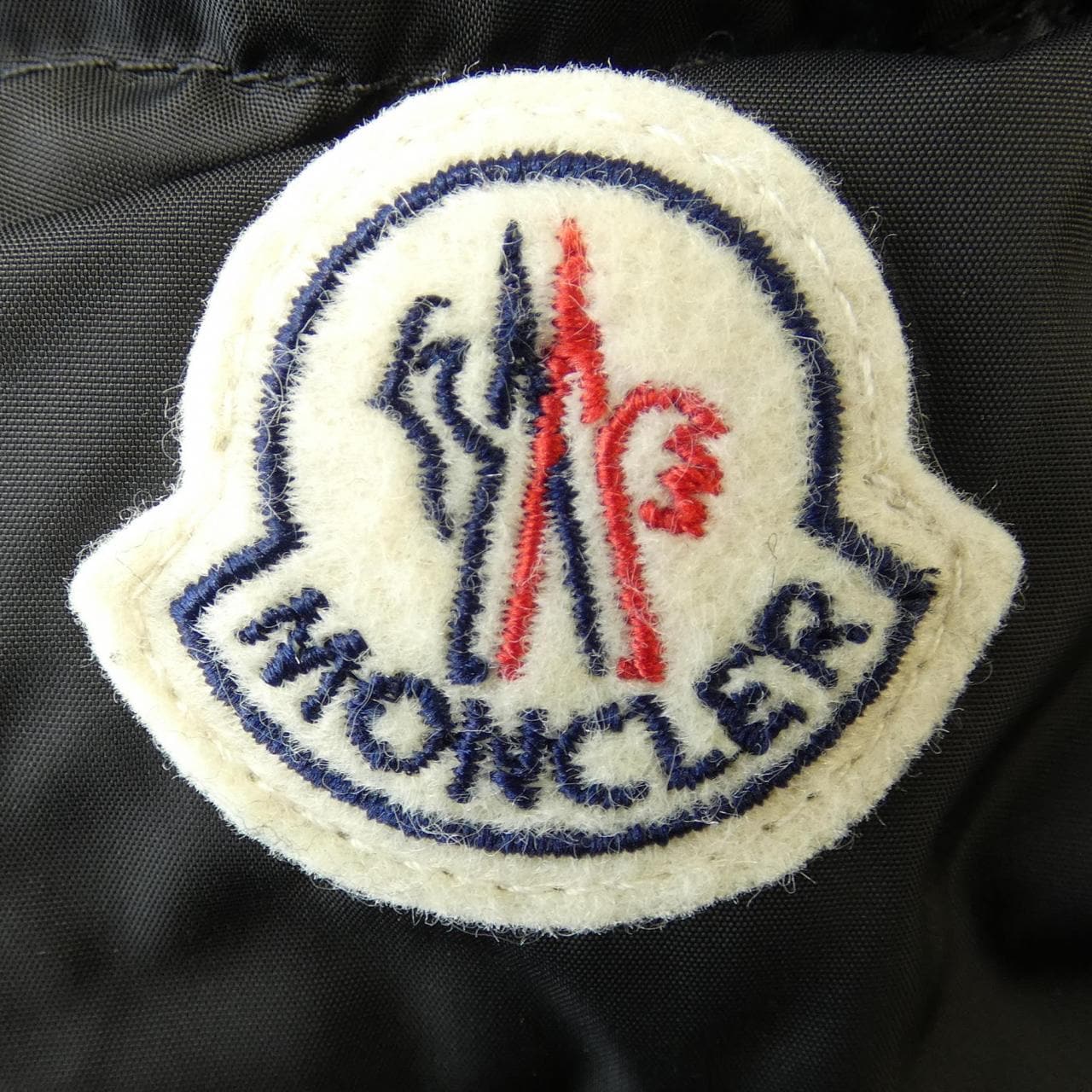 モンクレール MONCLER AMIOT ダウンジャケット