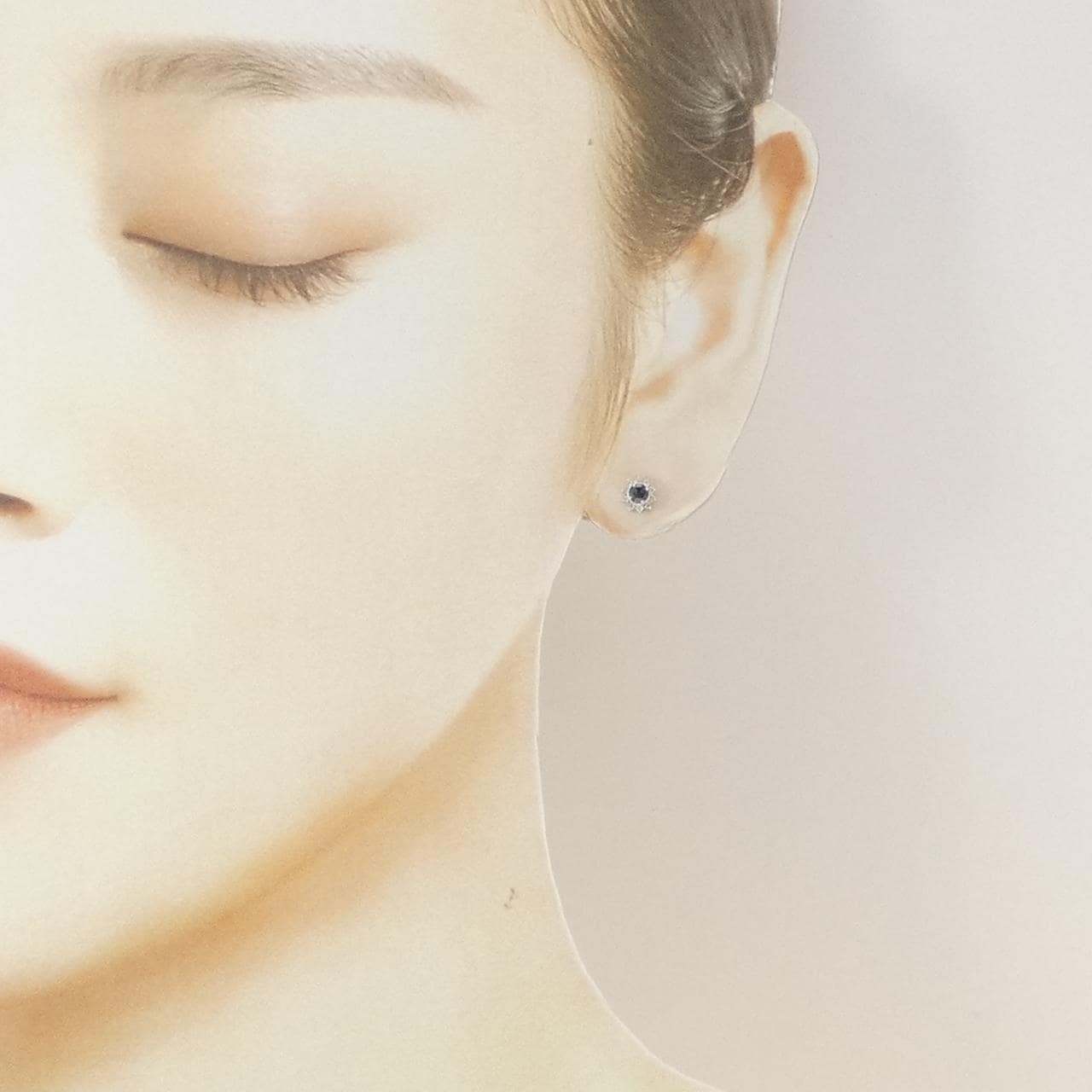 K18WG ダイヤモンド ピアス 0.28CT